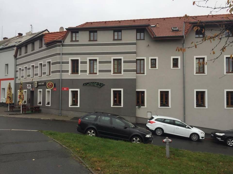 Penzion V Zatacce Plzen Bagian luar foto