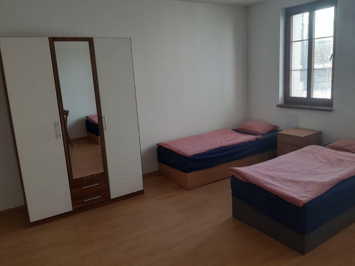 Penzion V Zatacce Plzen Bagian luar foto