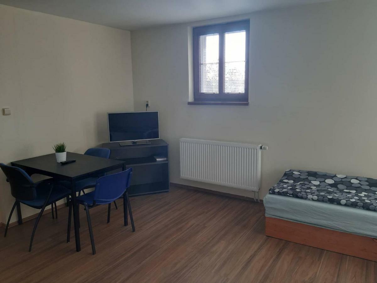 Penzion V Zatacce Plzen Bagian luar foto
