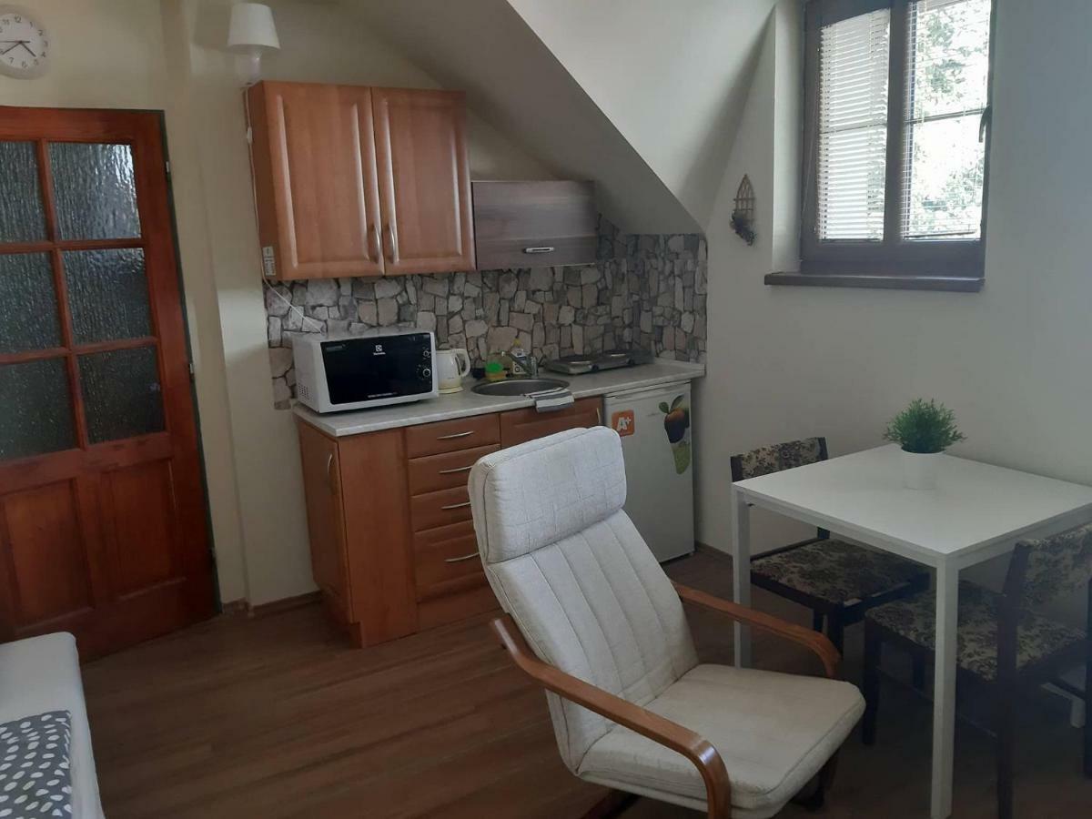 Penzion V Zatacce Plzen Bagian luar foto