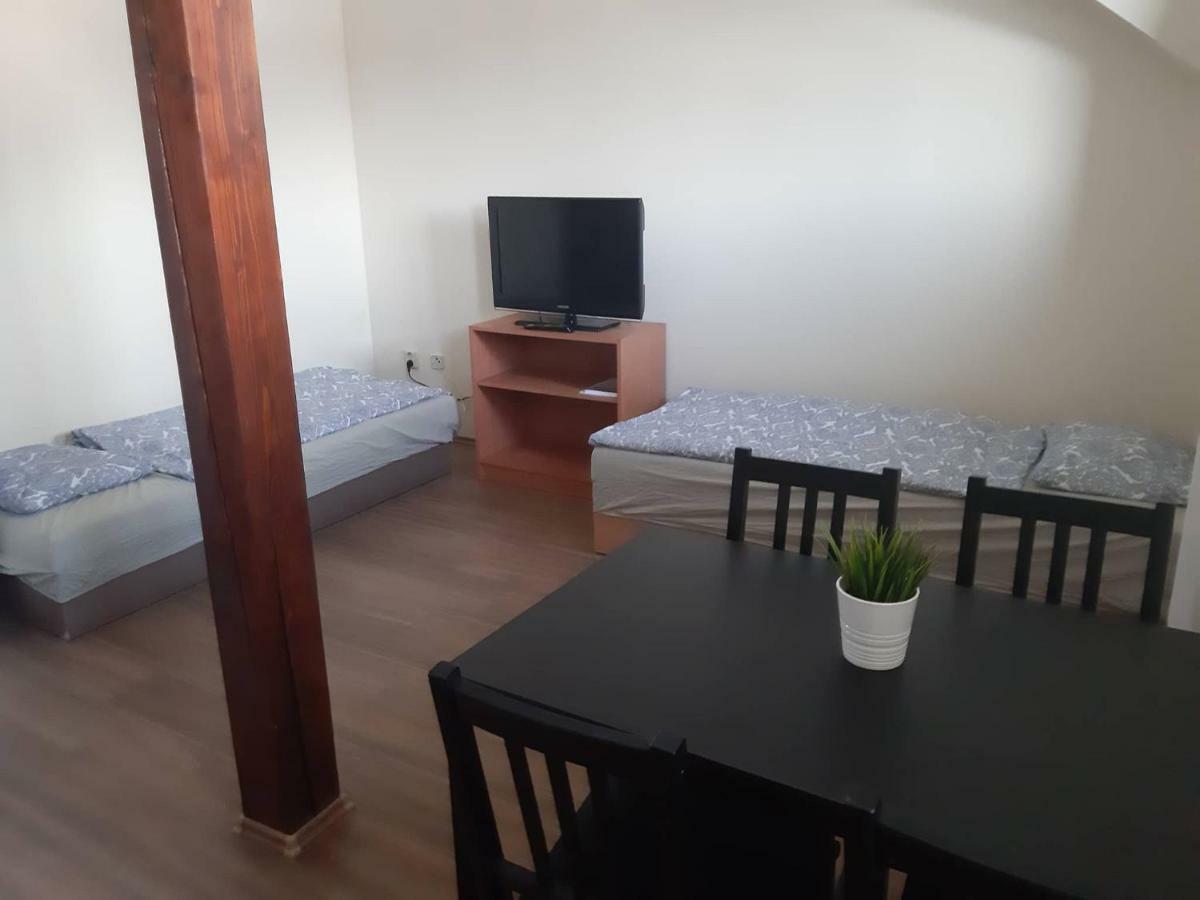 Penzion V Zatacce Plzen Bagian luar foto